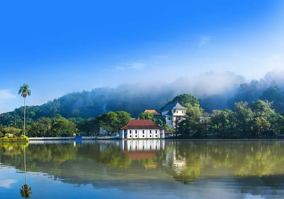 Temple of the Tooth, Kandy